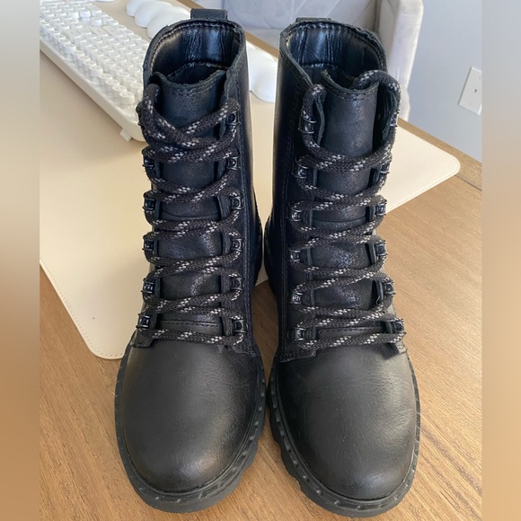 *Like New* Sorel Women's 7 Lennox Lace Rain Boot Waterproof Leather Black Boots - Picture 13 of 14